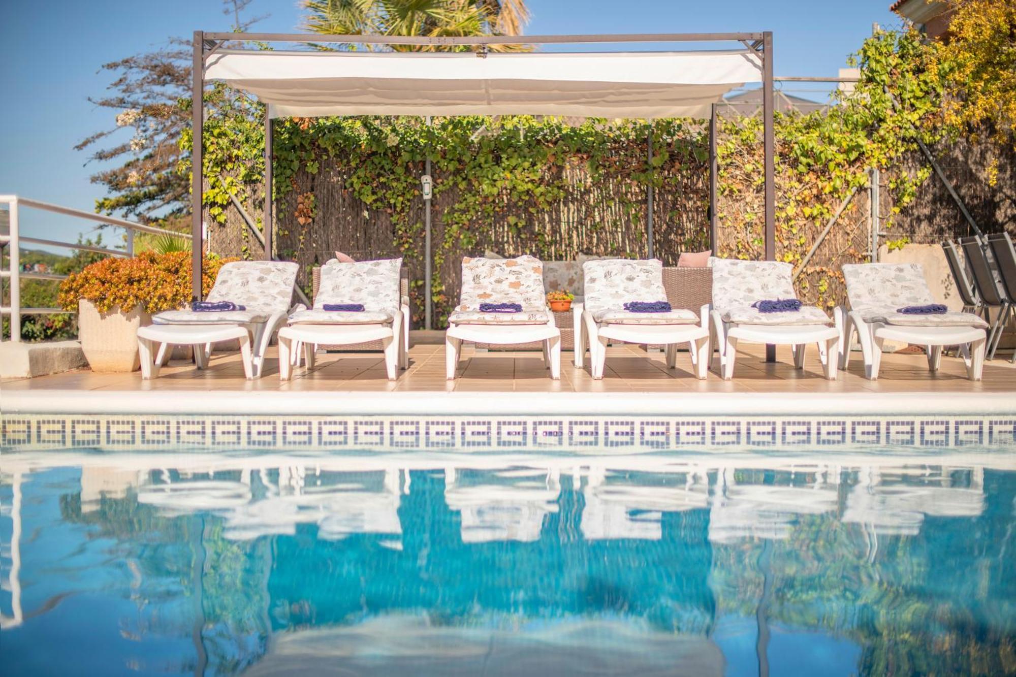 Villa Bali Genials Vistes Al Mar I Gran Piscina Sitges Exteriör bild
